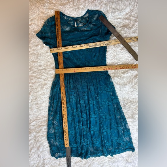 MODCLOTH Floral Lace Dress Made in the USA size Medium l17 - Picture 9 of 9